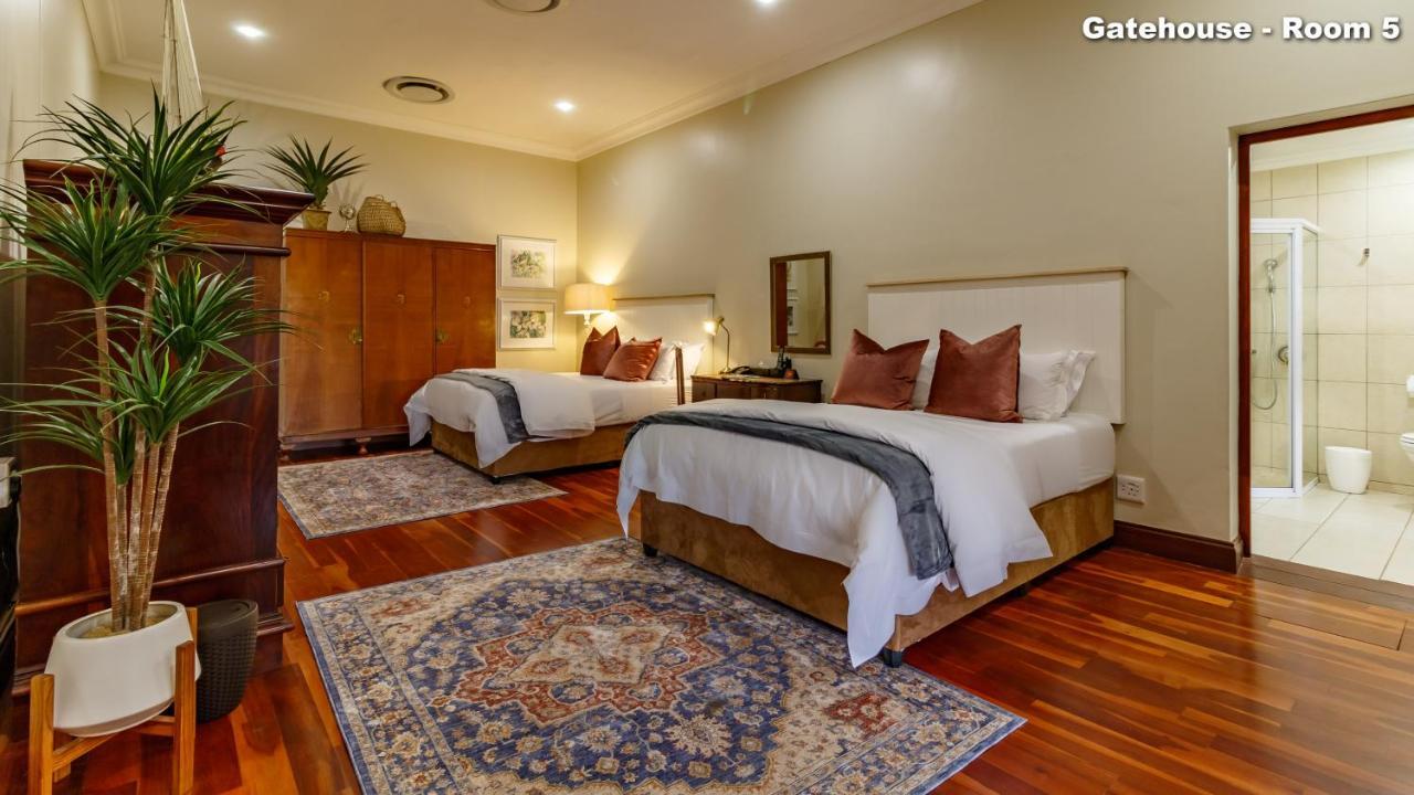 Christies At 32 On Russell Bed & Breakfast Mbombela Eksteriør bilde