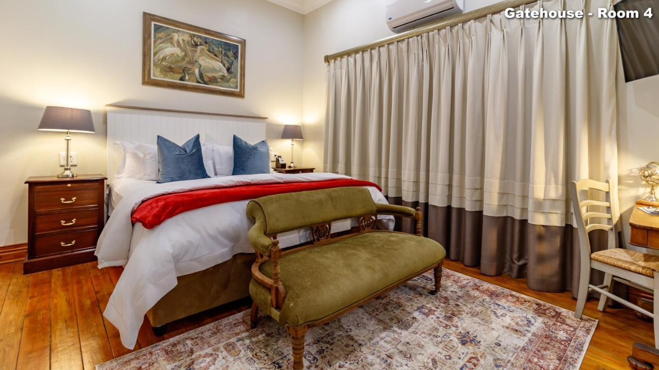 Christies At 32 On Russell Bed & Breakfast Mbombela Eksteriør bilde